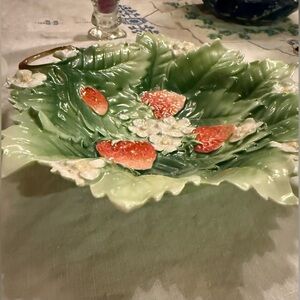 Antique Royal Bayreuth Baveria Bowl Strawberry Green Leaf-Shaped